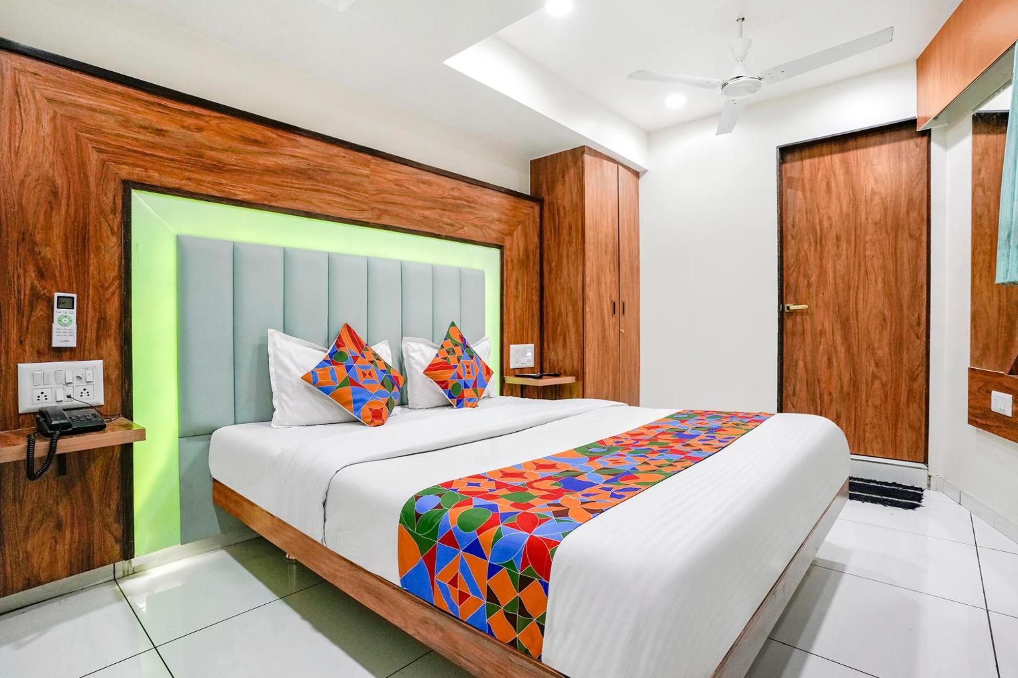 Fabexpress Royal Bird Hotel Ahmedabad Luaran gambar