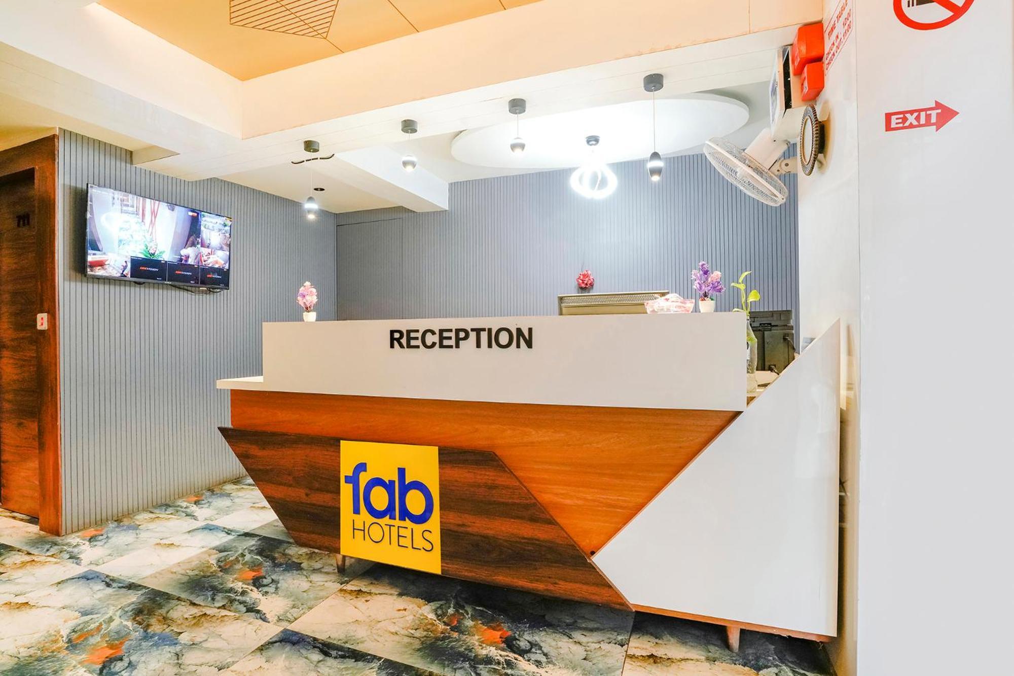 Fabexpress Royal Bird Hotel Ahmedabad Luaran gambar