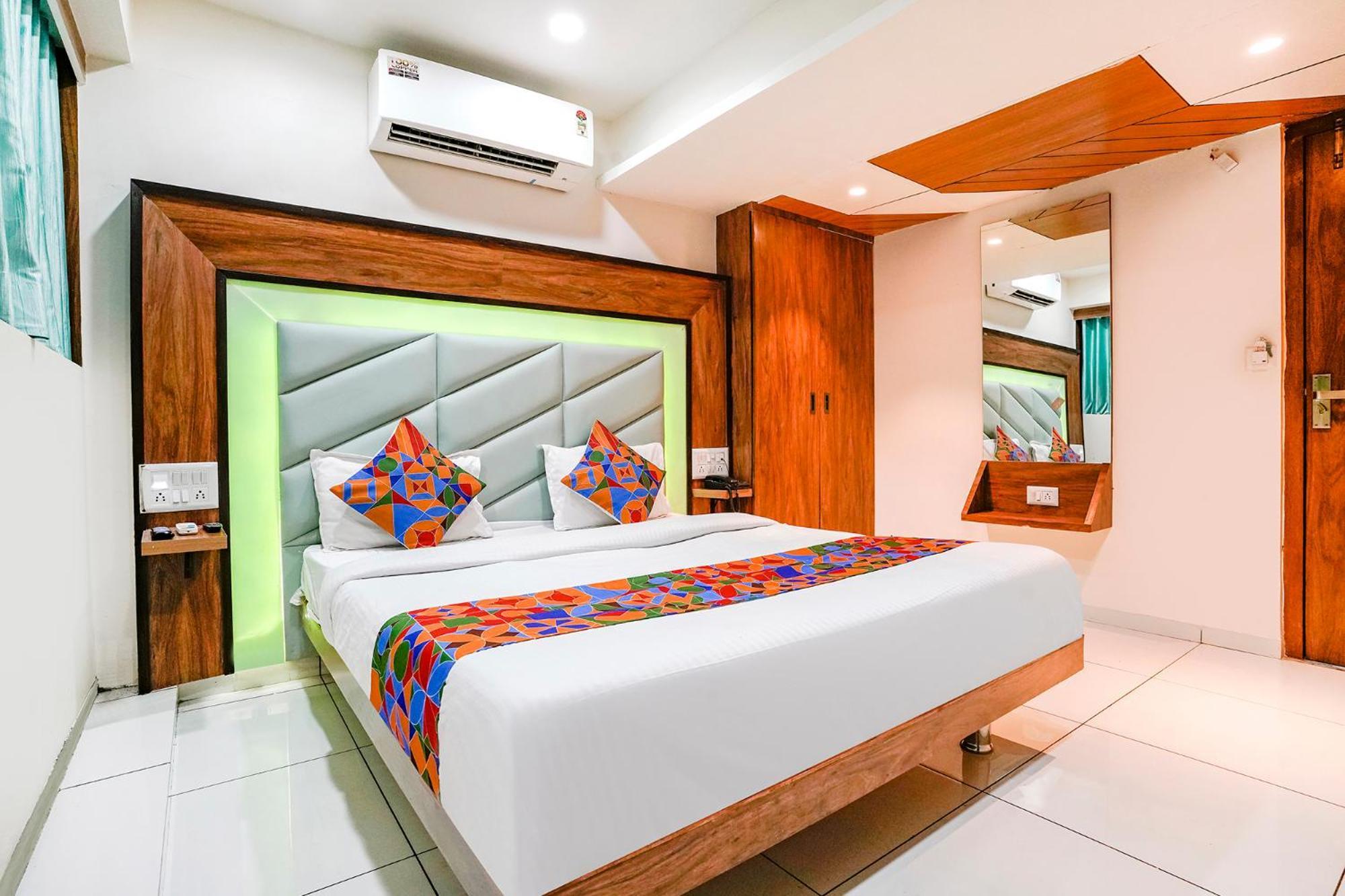 Fabexpress Royal Bird Hotel Ahmedabad Luaran gambar