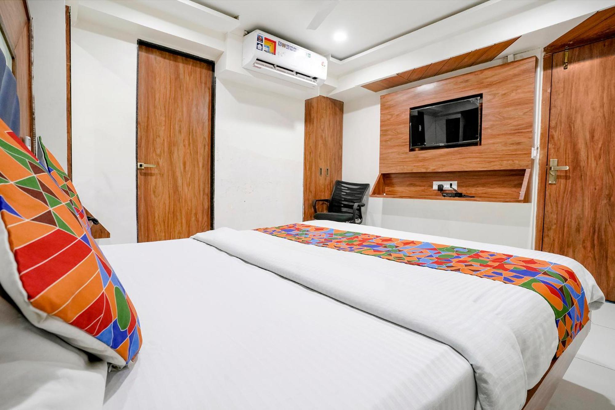 Fabexpress Royal Bird Hotel Ahmedabad Luaran gambar