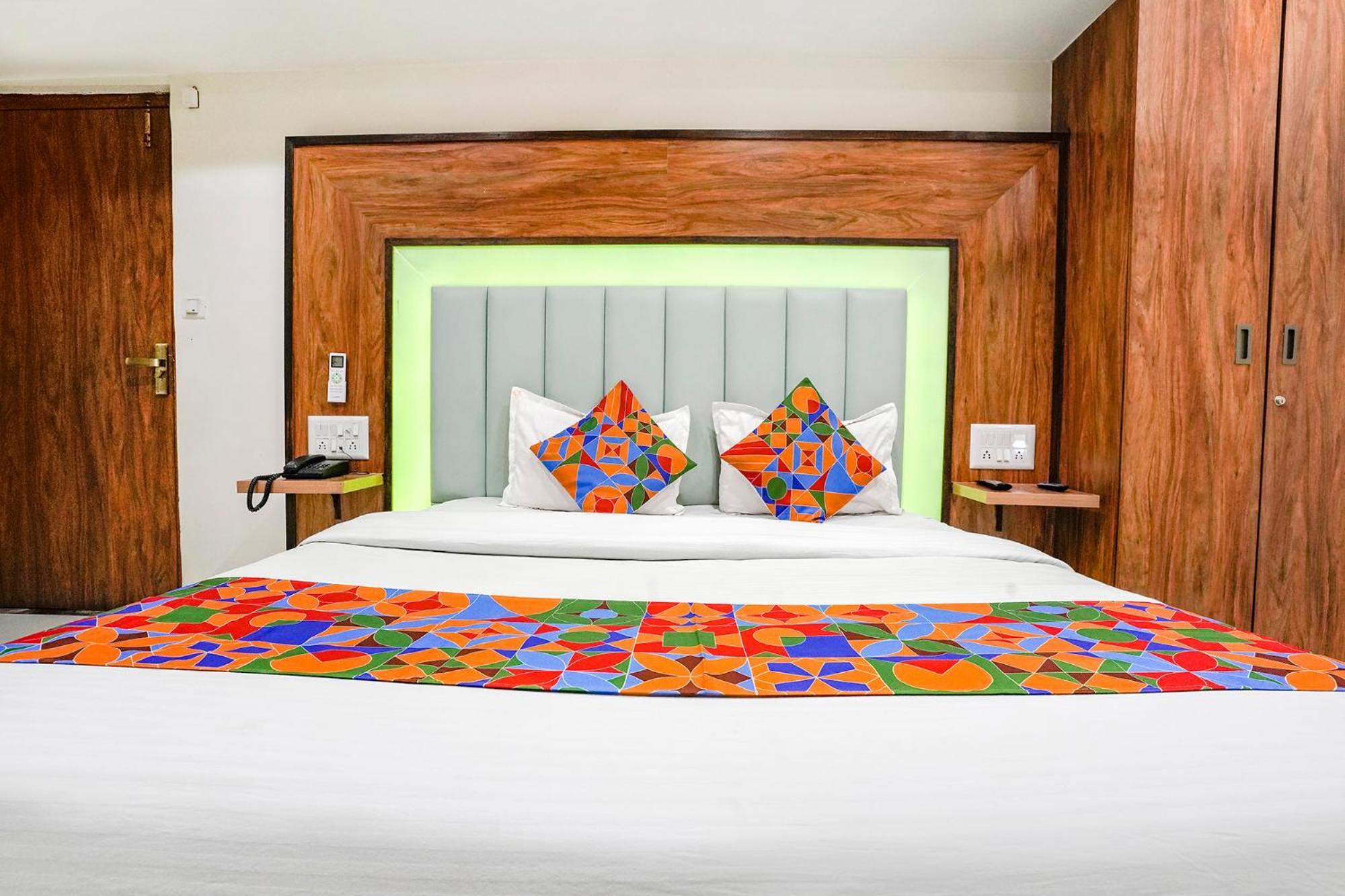 Fabexpress Royal Bird Hotel Ahmedabad Luaran gambar