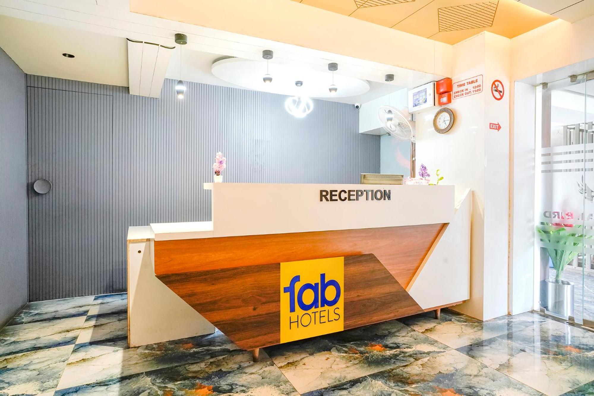 Fabexpress Royal Bird Hotel Ahmedabad Luaran gambar