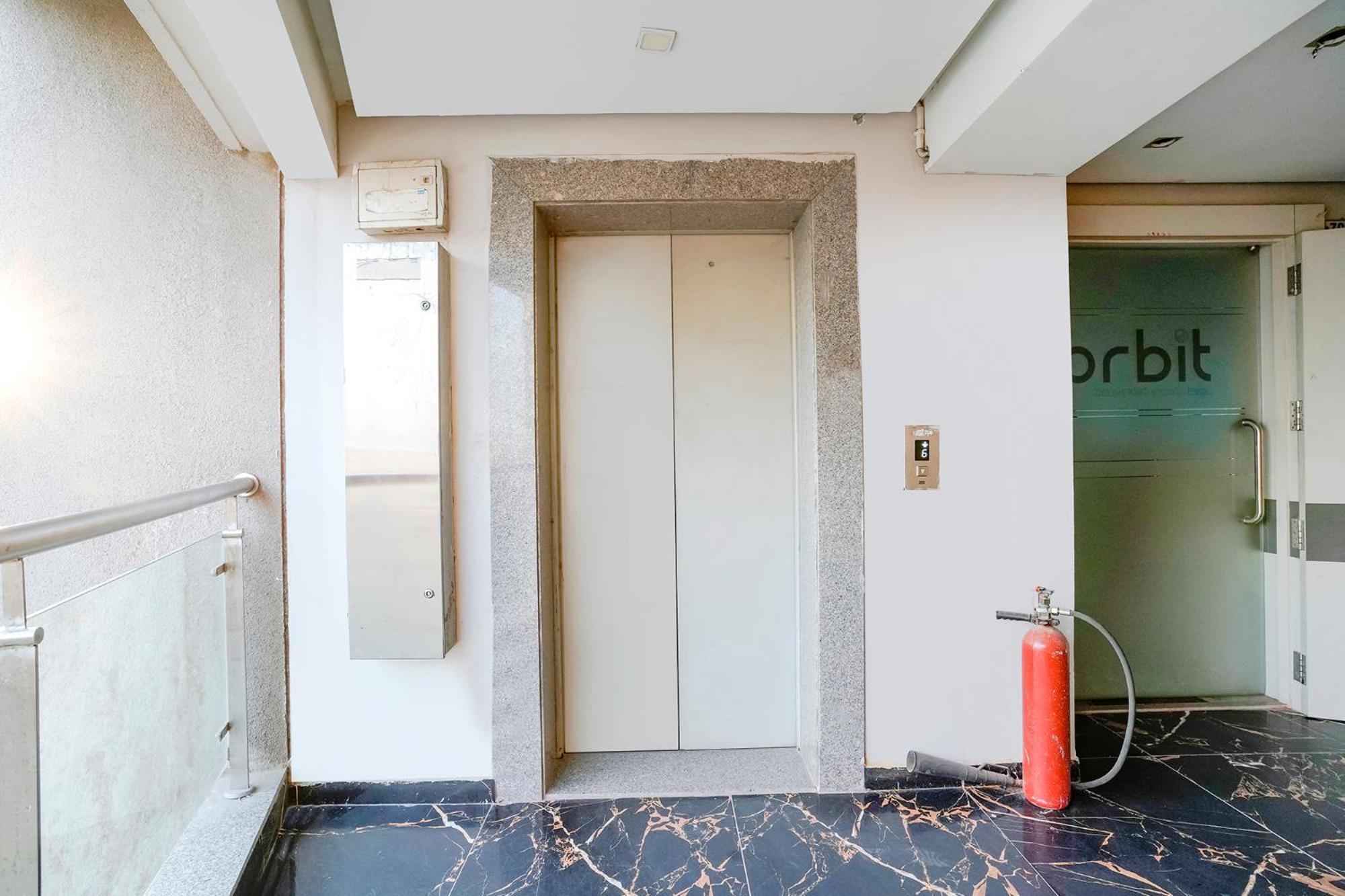 Fabexpress Royal Bird Hotel Ahmedabad Luaran gambar