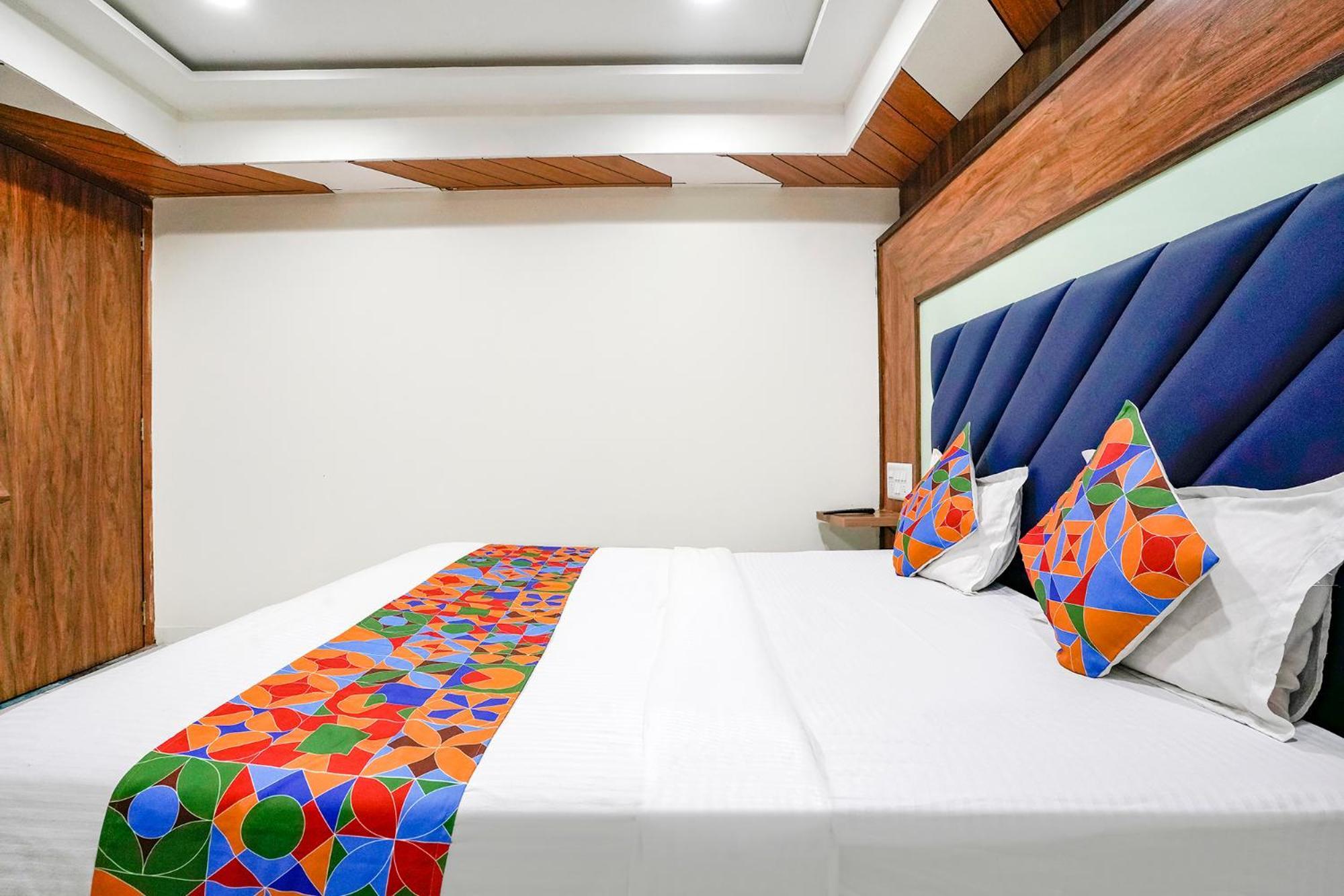 Fabexpress Royal Bird Hotel Ahmedabad Luaran gambar